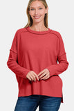 Zenana Full Size Exposed Seam Brushed Round Neck Sweater (Pull à col rond brossé à coutures apparentes)