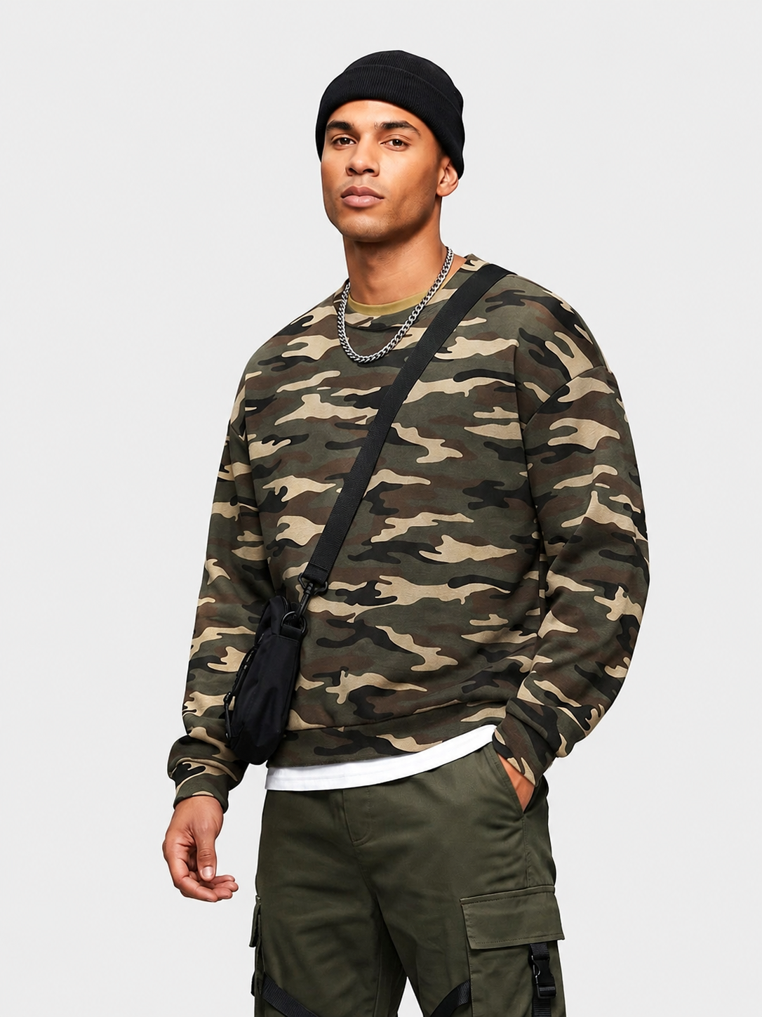 Camo print oversized crewneck sweatshirt by Apollo Moda, main product view